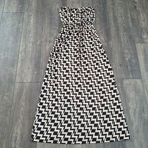 Three Pink HeartsTan Black Halter Maxi Dress sm